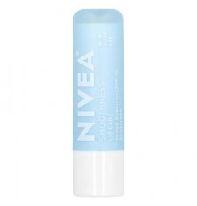Nivea, Smoothness Lip Care, SPF 15, 0.17 oz (4.8 g)